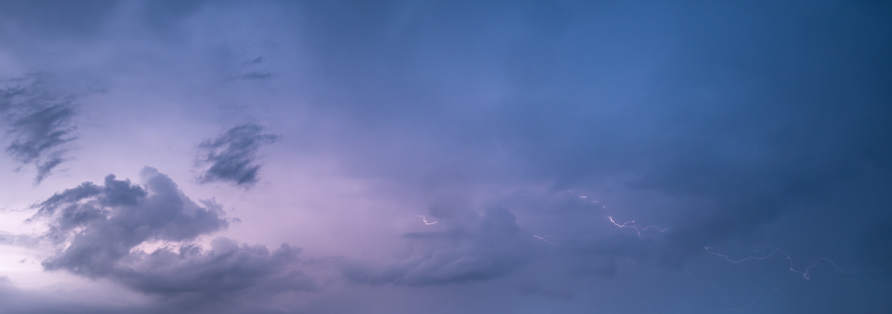 20230617_212054_Z8_6417